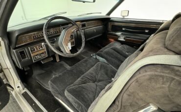 Lincoln-Continental-1976-Silver-Diamond-Fire-Black-41
