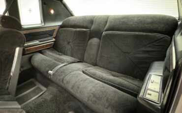 Lincoln-Continental-1976-Silver-Diamond-Fire-Black-42