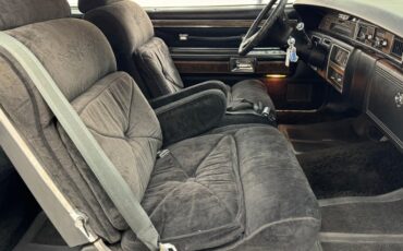 Lincoln-Continental-1976-Silver-Diamond-Fire-Black-44