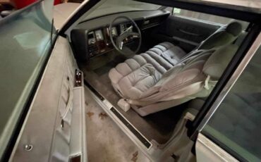 Lincoln-Continental-1977-2