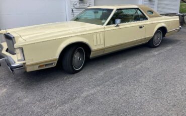 Lincoln-Continental-1977