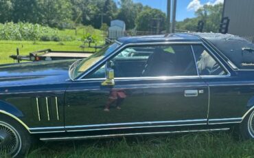 Lincoln-Continental-1978-Blue-8