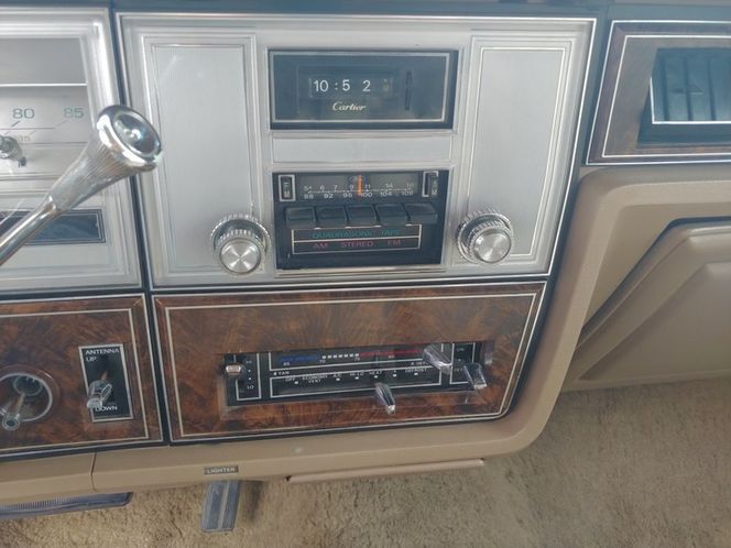 Lincoln-Continental-1978-Brown-14