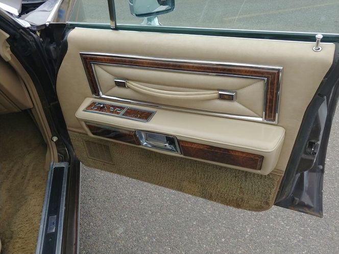 Lincoln-Continental-1978-Brown-2