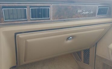 Lincoln-Continental-1978-Brown-5