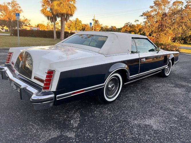Lincoln-Continental-1979-1