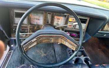 Lincoln-Continental-1979-3
