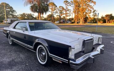 Lincoln-Continental-1979-4