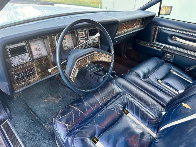 Lincoln-Continental-1979-9