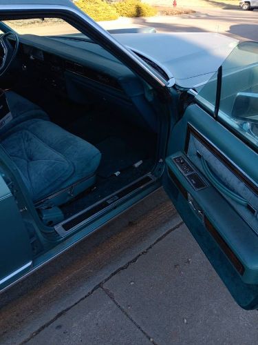 Lincoln-Continental-1979-Green-3