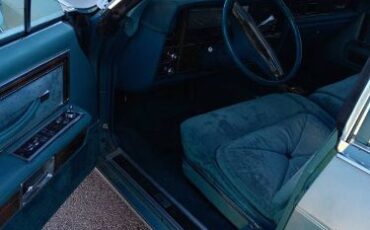 Lincoln-Continental-1979-Green-5