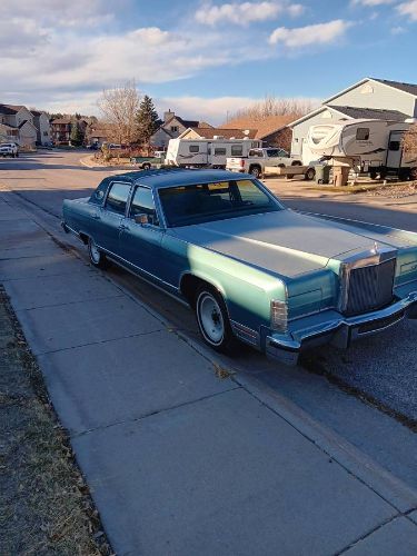 Lincoln-Continental-1979-Green-8