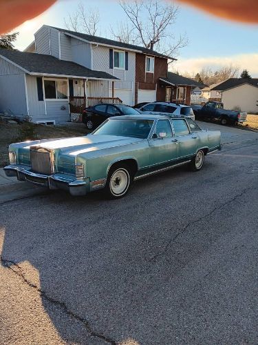 Lincoln-Continental-1979-Green