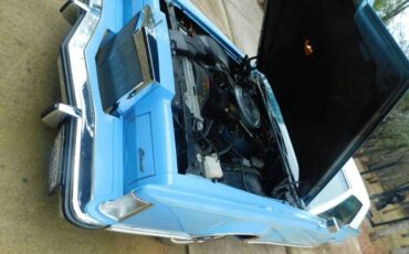 Lincoln-Continental-1979-Powder-BlueWhite-To-Blue-Leather-3