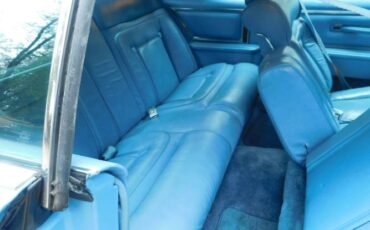 Lincoln-Continental-1979-Powder-BlueWhite-To-Blue-Leather-8