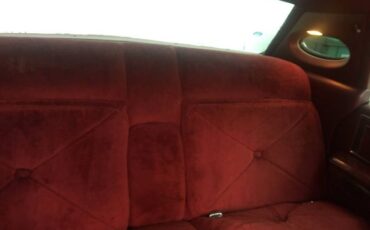 Lincoln-Continental-1979-Red-11