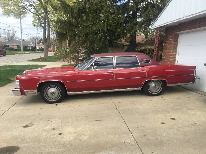 Lincoln-Continental-1979-Red-5