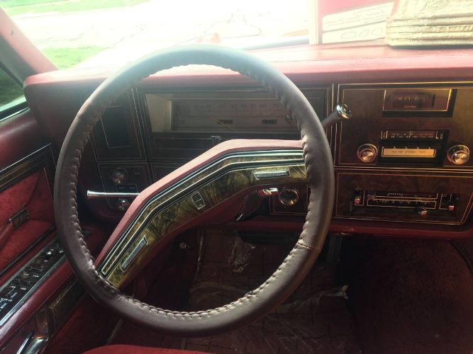Lincoln-Continental-1979-Red-9