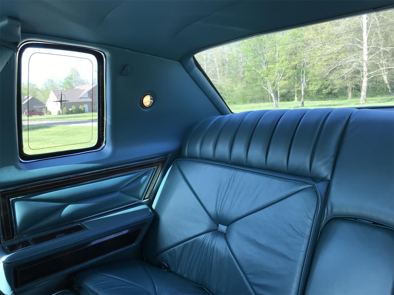 Lincoln-Continental-1979-Turqoise-Matching-blue-10