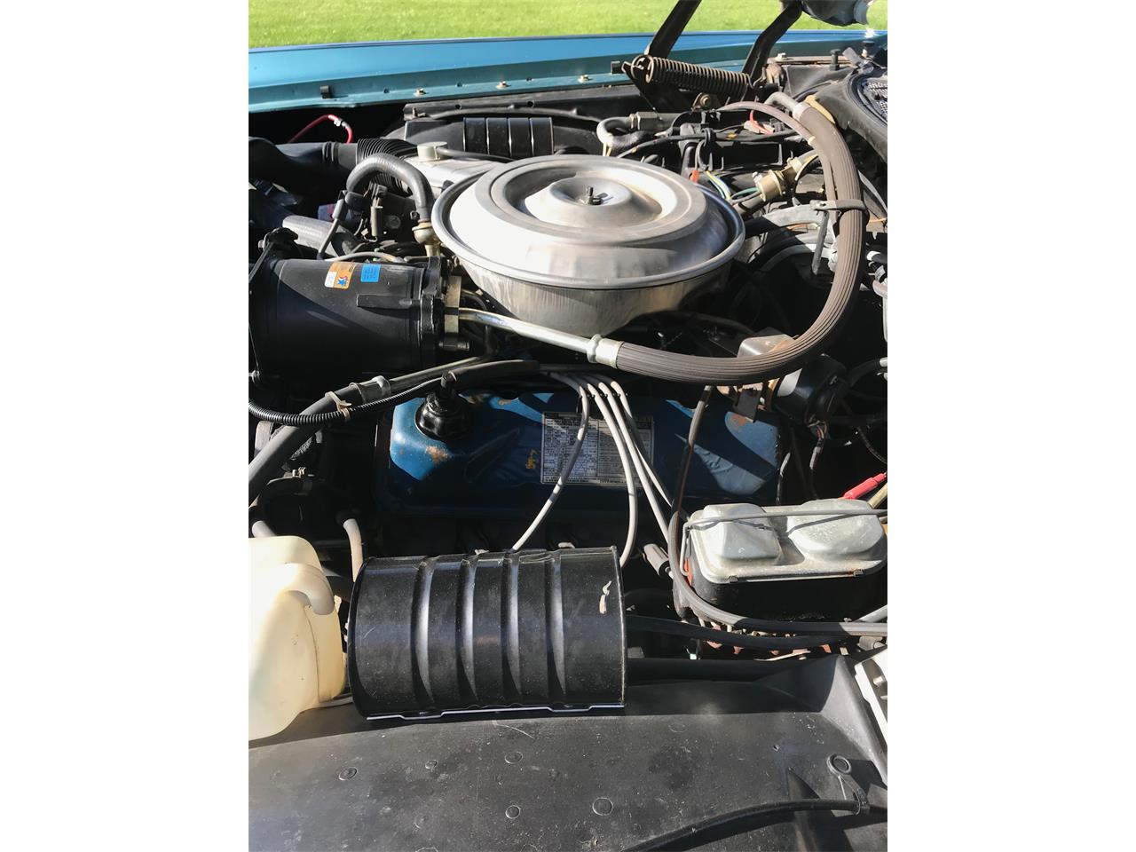 Lincoln-Continental-1979-Turqoise-Matching-blue-12