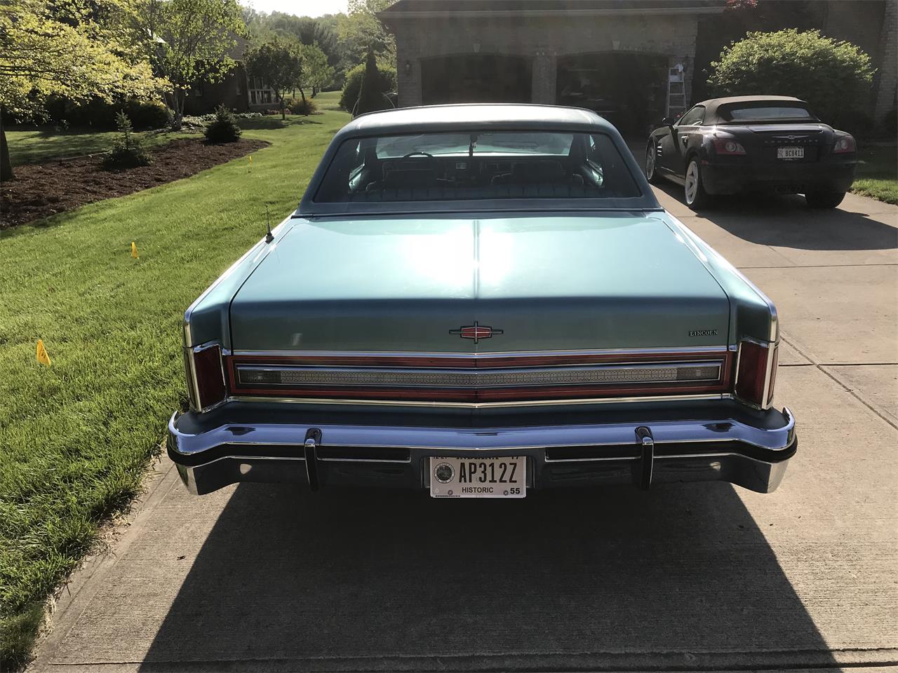 Lincoln-Continental-1979-Turqoise-Matching-blue-4