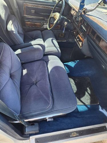 Lincoln-Continental-1979-White-2