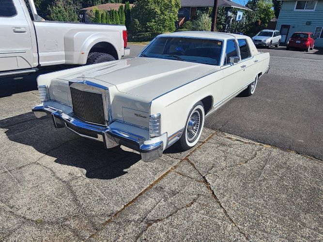 Lincoln-Continental-1979-White-5