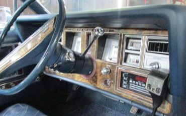 Lincoln-Continental-1979-WhiteBlue-11