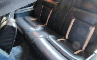 Lincoln-Continental-1979-WhiteBlue-14