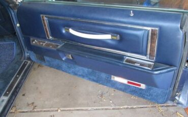 Lincoln-Continental-1979-WhiteBlue-15
