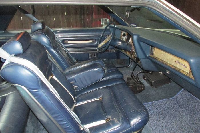 Lincoln-Continental-1979-WhiteBlue-16