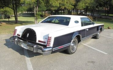 Lincoln-Continental-1979-WhiteBlue-6