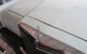 Lincoln-Continental-1979-WhiteBlue-9