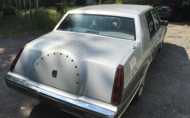 Lincoln-Continental-1984-Sedan-1