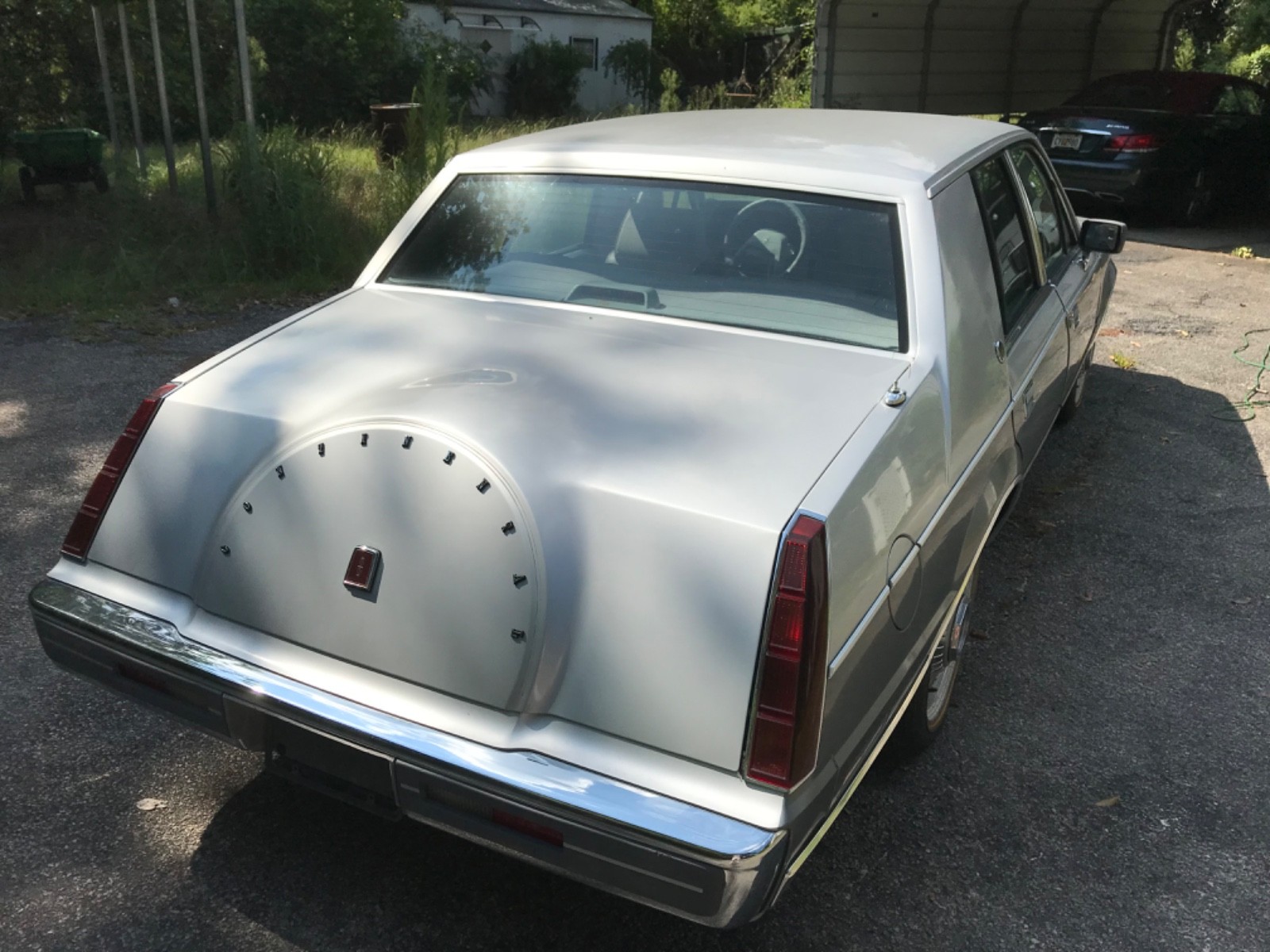 Lincoln-Continental-1984-Sedan-1