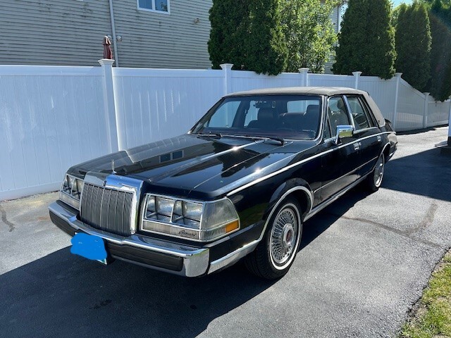 Lincoln-Continental-1987-Sedan-1
