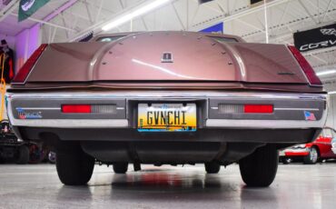 Lincoln-Continental-1987-Sedan-15