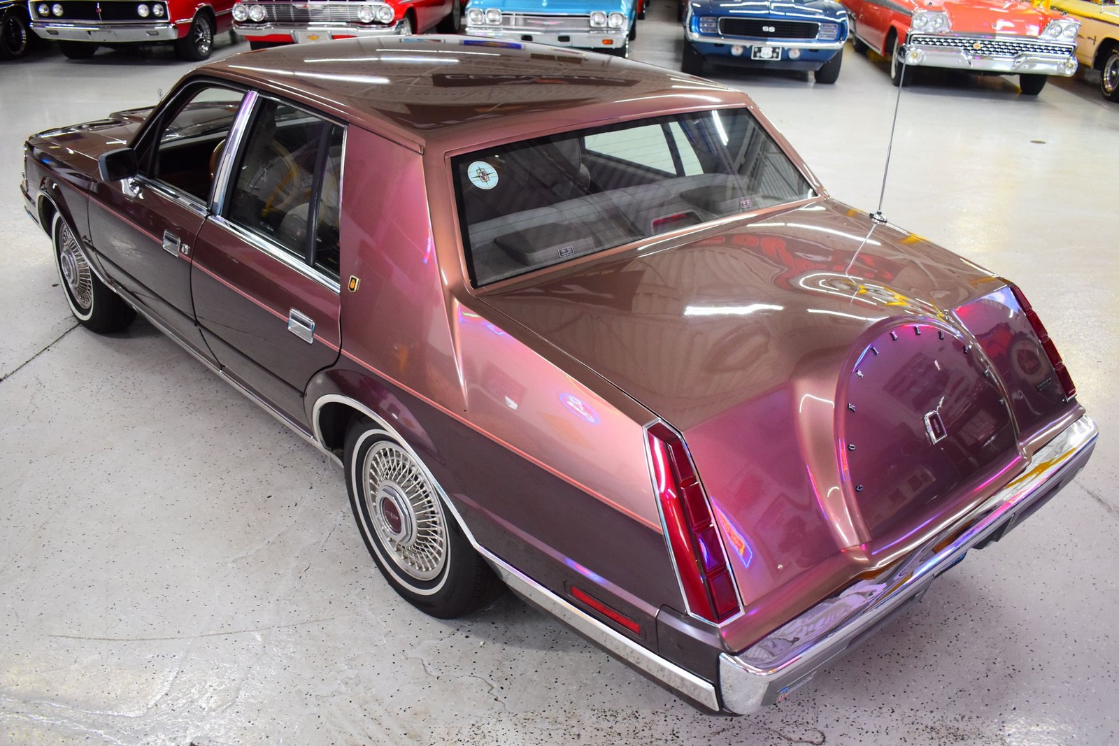 Lincoln-Continental-1987-Sedan-17