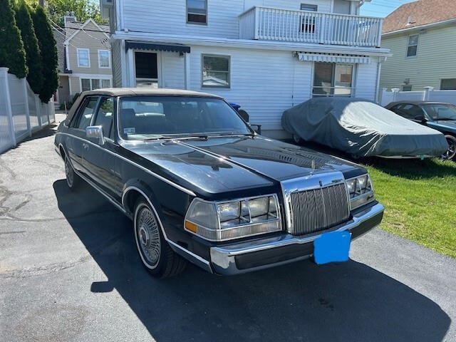 Lincoln Continental 1987 Sedan