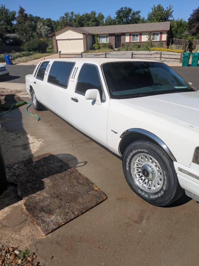 Lincoln-Continental-1995-white-1