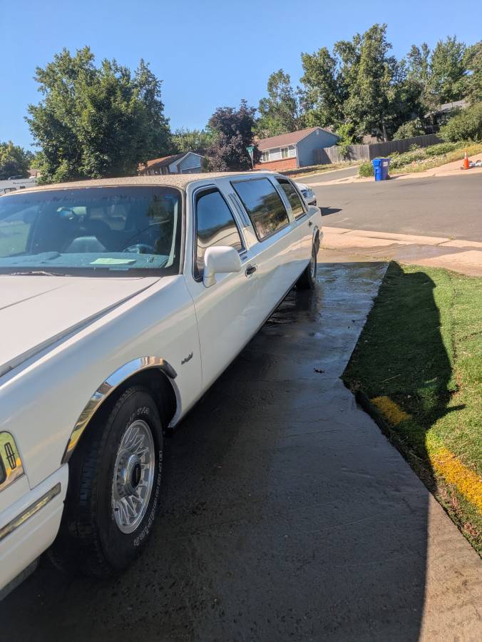 Lincoln-Continental-1995-white-2