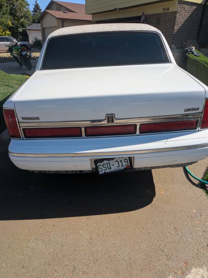 Lincoln-Continental-1995-white-7