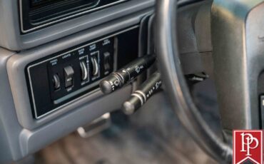 Lincoln-Continental-Mk-VII-1985-Coupe-21