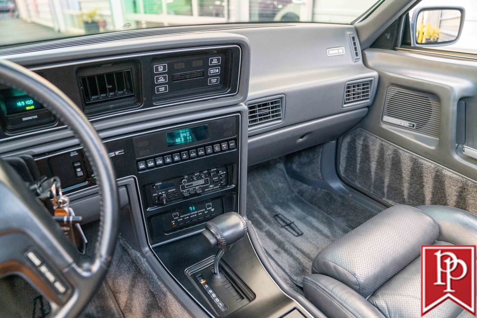 Lincoln-Continental-Mk-VII-1985-Coupe-26