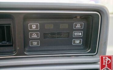 Lincoln-Continental-Mk-VII-1985-Coupe-28