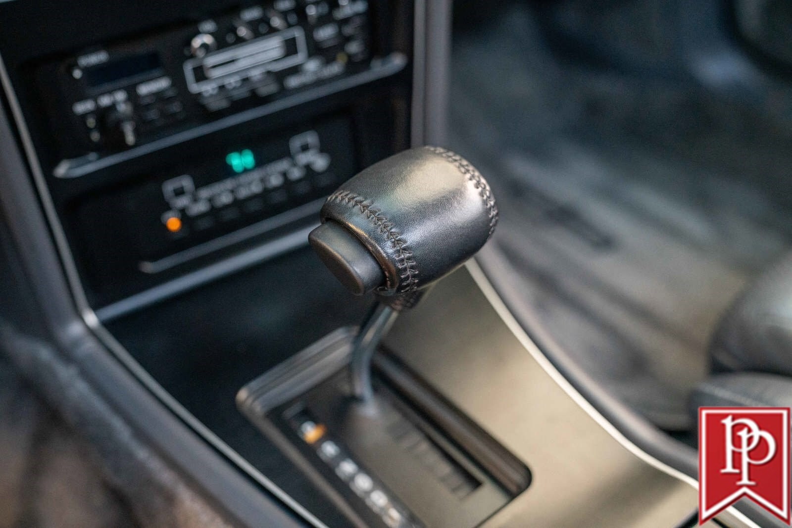 Lincoln-Continental-Mk-VII-1985-Coupe-34