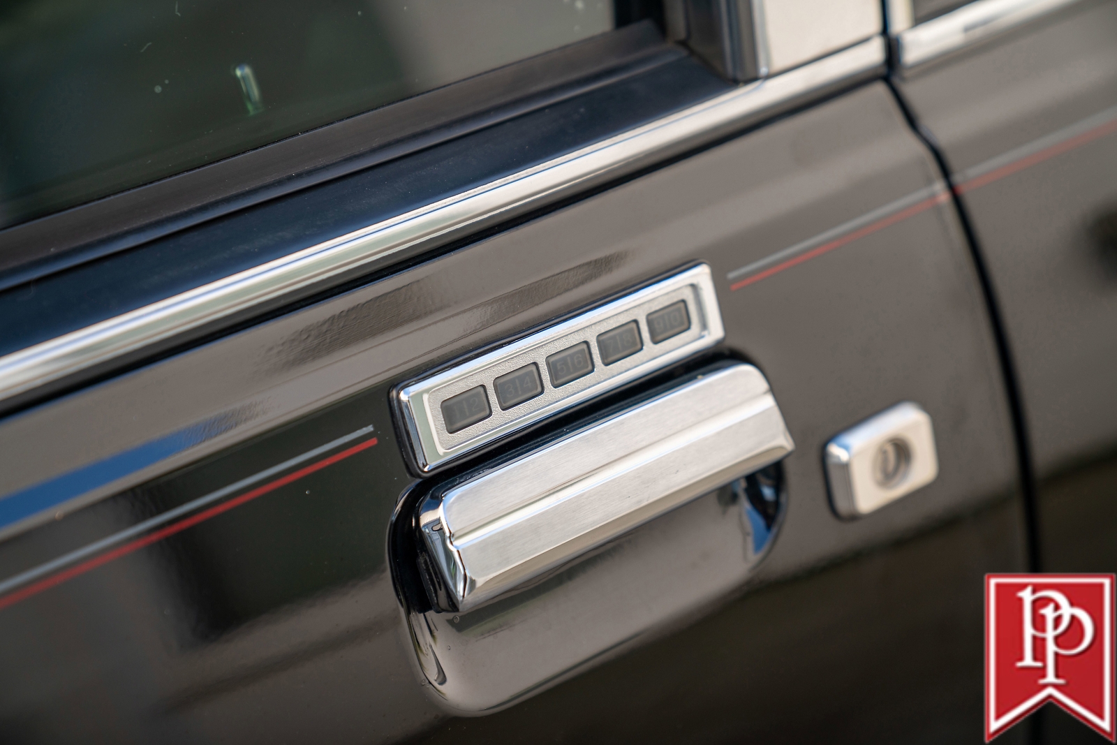 Lincoln-Continental-Mk-VII-1985-Coupe-7