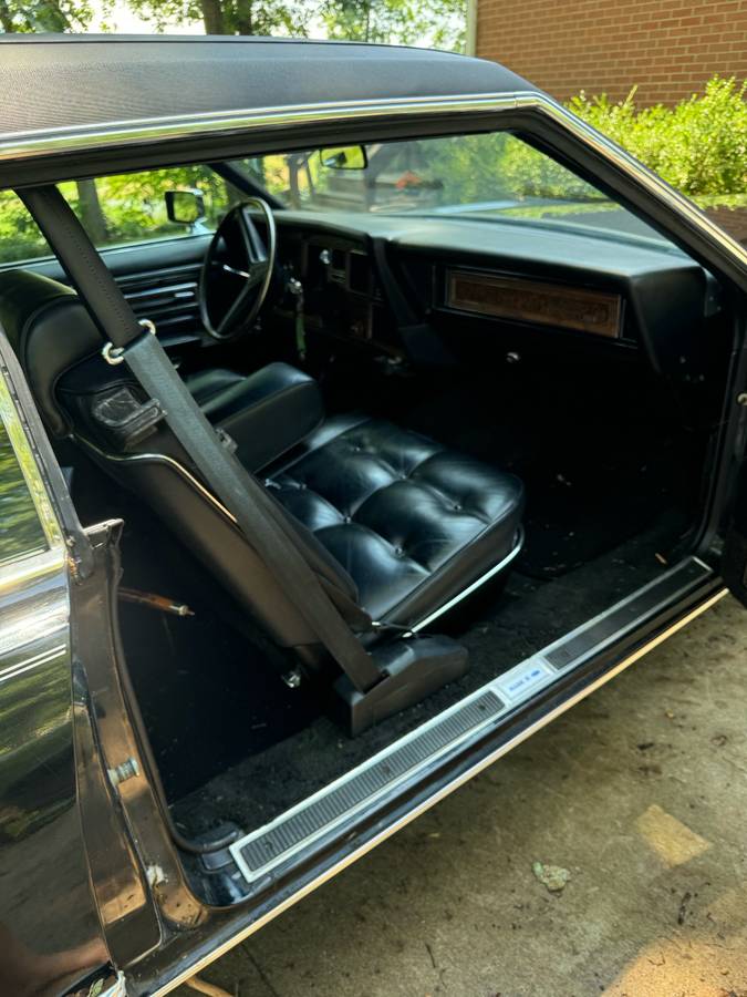 Lincoln-Continental-mark-four-1974-black-12