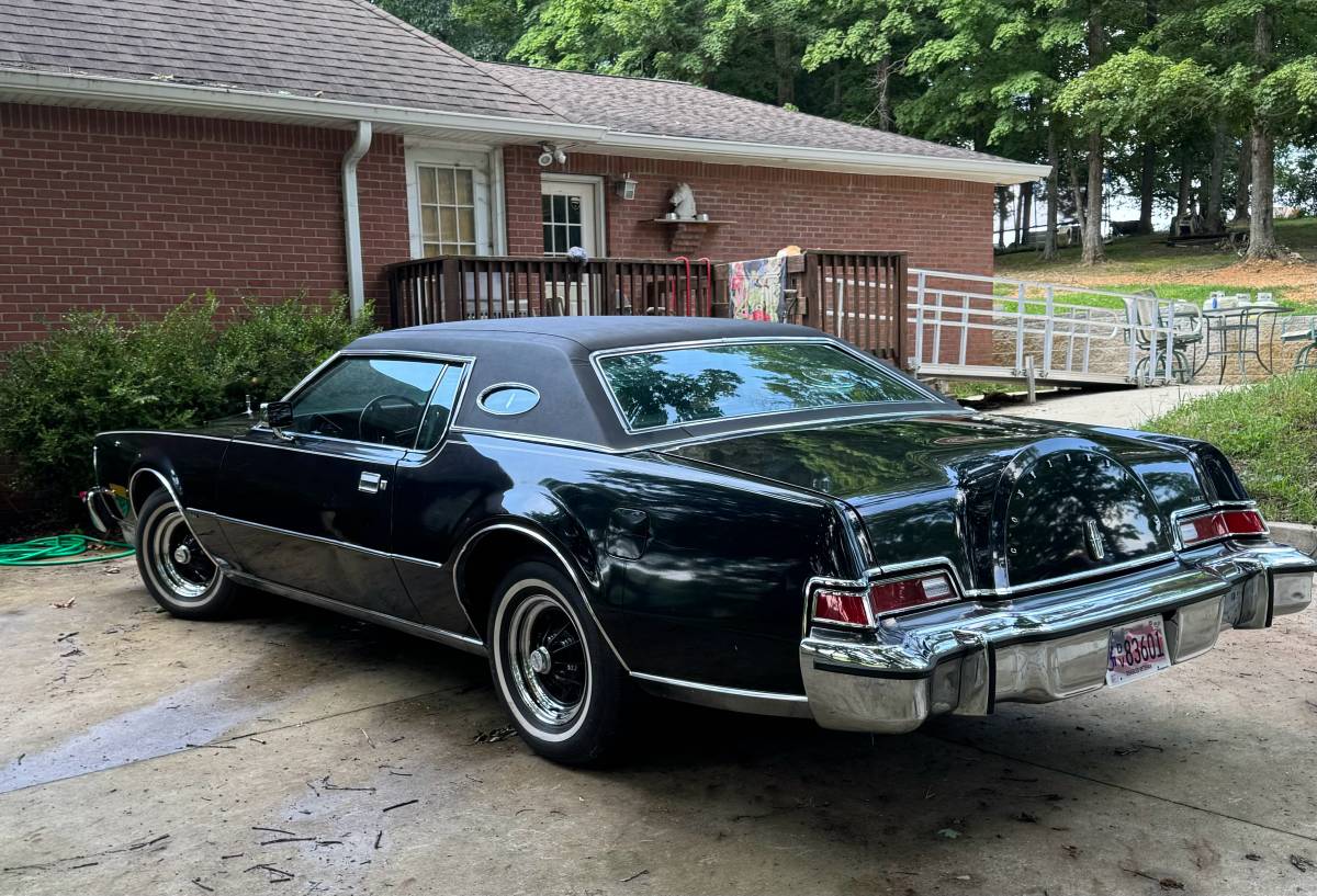 Lincoln-Continental-mark-four-1974-black-6
