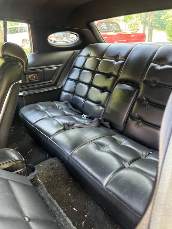 Lincoln-Continental-mark-four-1974-black-7